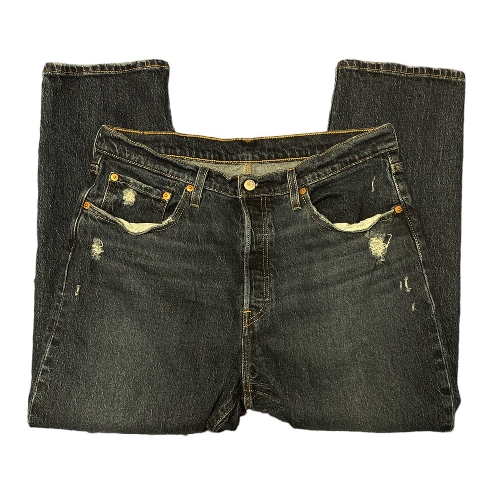 Levi’s 501 jeans size 32/26 slightly distressed